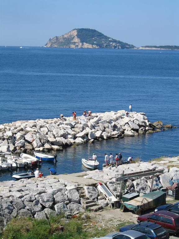 B&B Borgo Marinaro Pozzuoli Exterior photo
